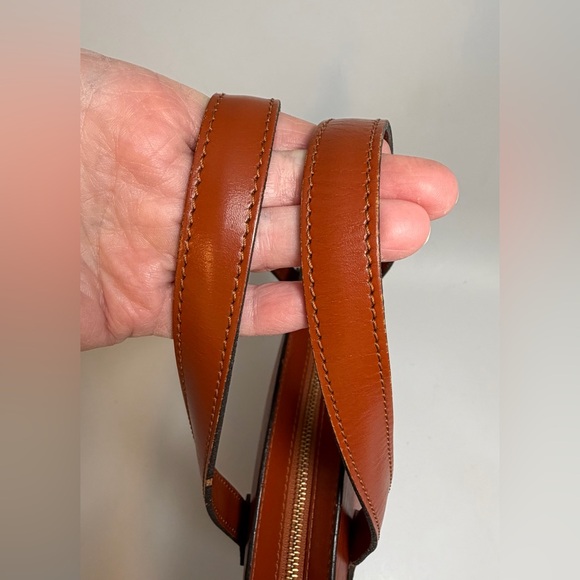 Louis Vuitton Saint Jacques PM Kenyan Fawn Epi Leather Tote - Picture 7 of 14